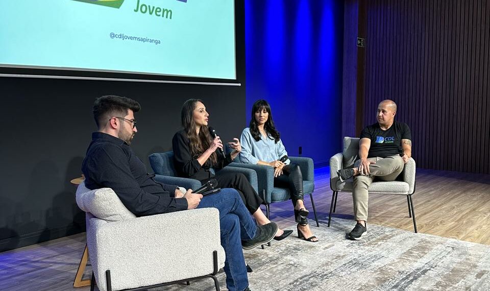 Talk Experience 2024 destaca gestão de equipes e experiência do cliente para jovens empresários