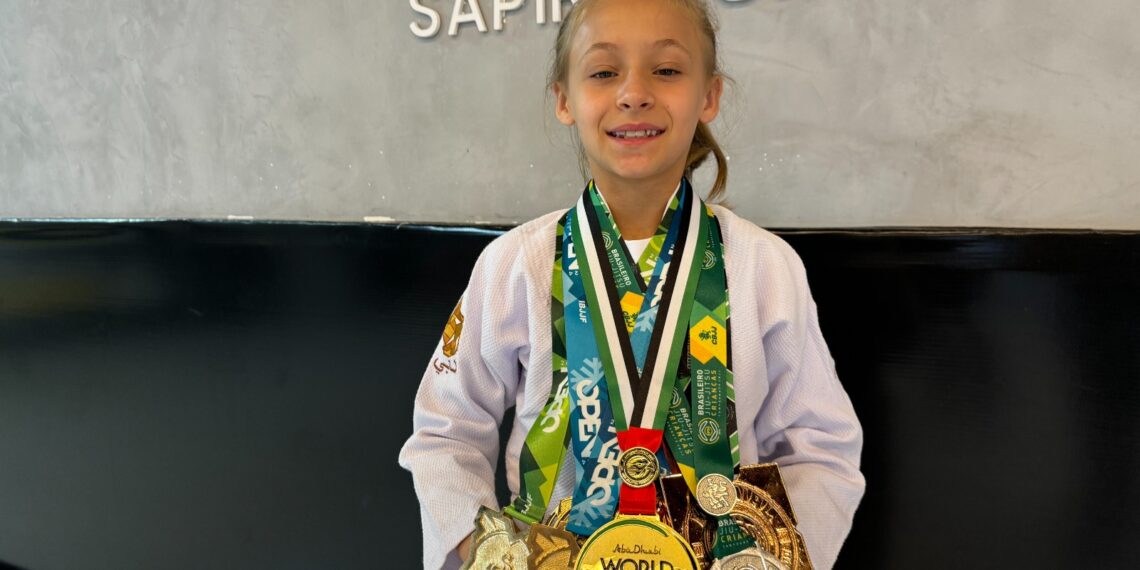 Larissa Jobim, de Sapiranga, vence Campeonato Mundial de Jiu-Jitsu