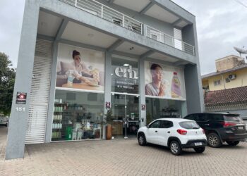 ERB Distribuidora: 16 anos de sucesso no mercado de higiene e limpeza