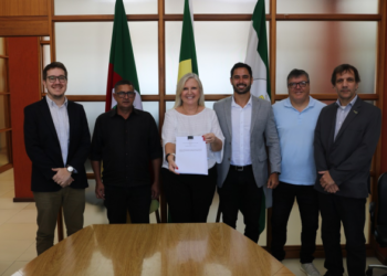 Iluminação Pública toda em LED: Prefeitura assina contrato de PPP