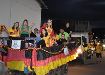 Desfile da Dezemberfest: uma festa de tradição e alegria em Nova Hartz