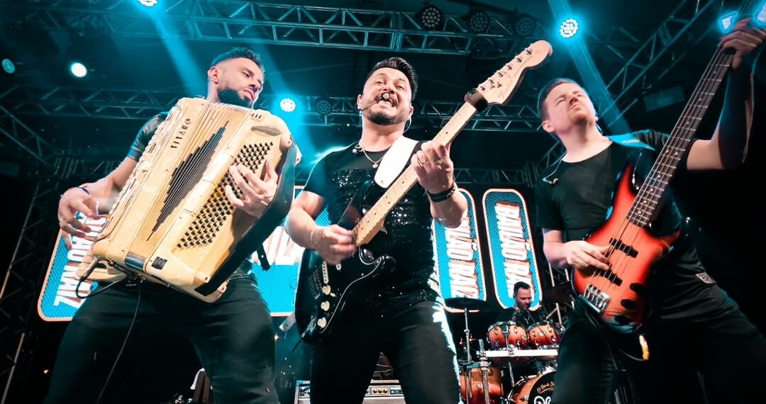 Os Atuais encerram a 7ª Dezemberfest