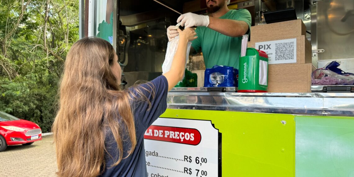 Escolas de Taquara, Campo Bom e Sapiranga prestigiam prêmio com sessão de cinema