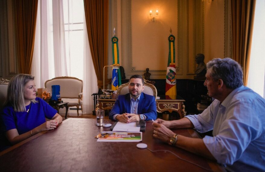 Giovani Feltes e Gênifer Engers reúnem-se com governador do Estado