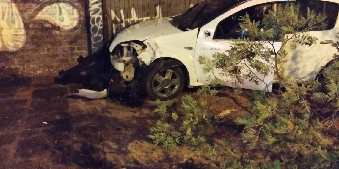 Motorista é socorrido ao Hospital Sapiranga após colisão em muro
