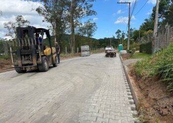 Início de 2025 é marcado pela retomada de obras em ruas de Nova Hartz, no Centro e localidade Canto Kirsch