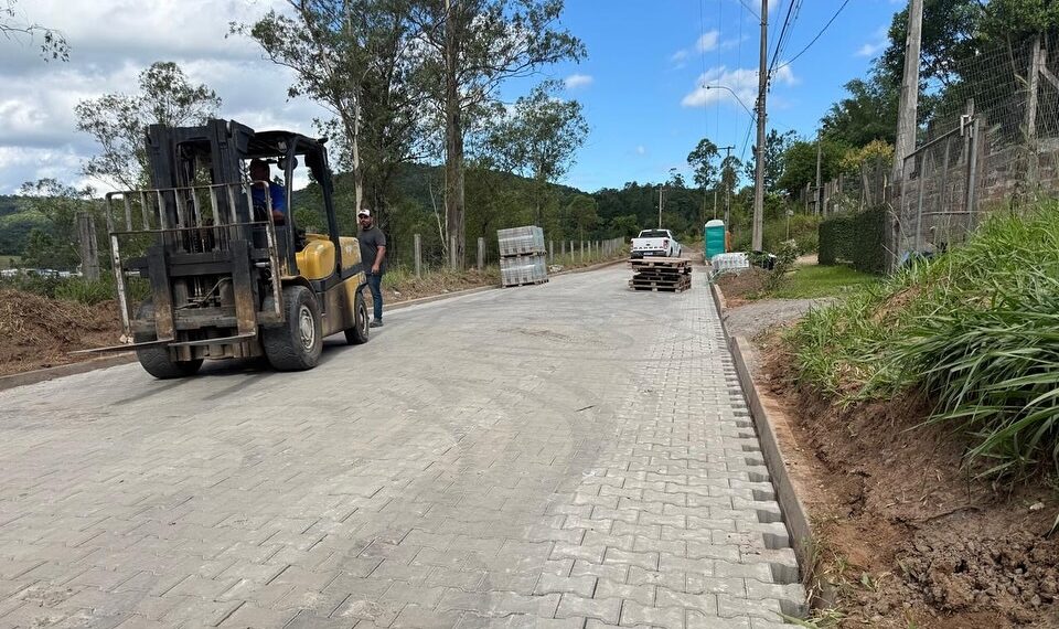 Início de 2025 é marcado pela retomada de obras em ruas de Nova Hartz, no Centro e localidade Canto Kirsch