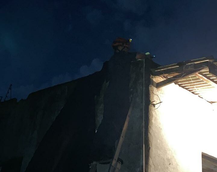 Campo Bom registra mais de 30 casas destelhadas após temporal e árvores caídas
