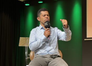 Prefeito Oseas reduz secretarias para lidar com escassez de verbas, em Araricá