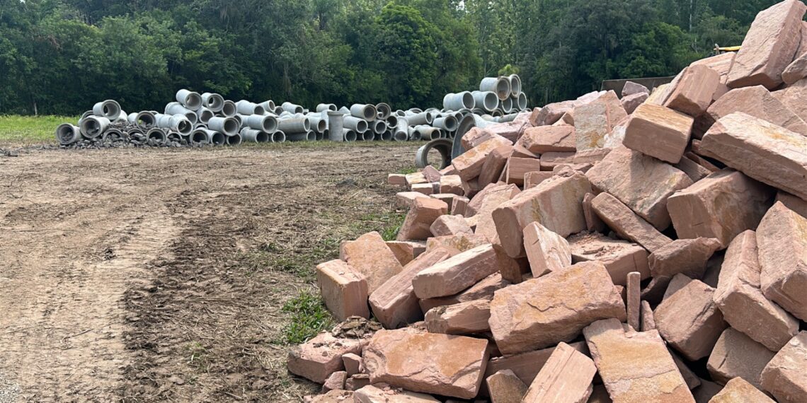 Sapiranga executa melhorias em localidade rural e contempla zonas de balneário, piscinas e moradores