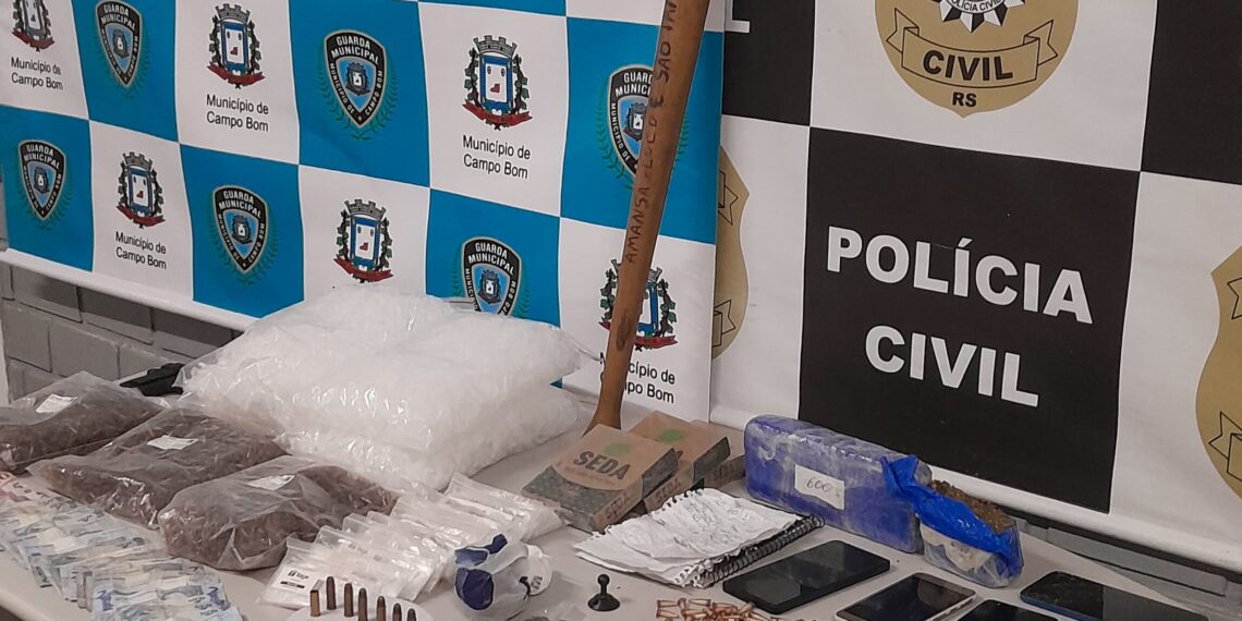 Ação conjunta da Polícia Civil e Guarda retira das ruas de Campo Bom drogas e munições