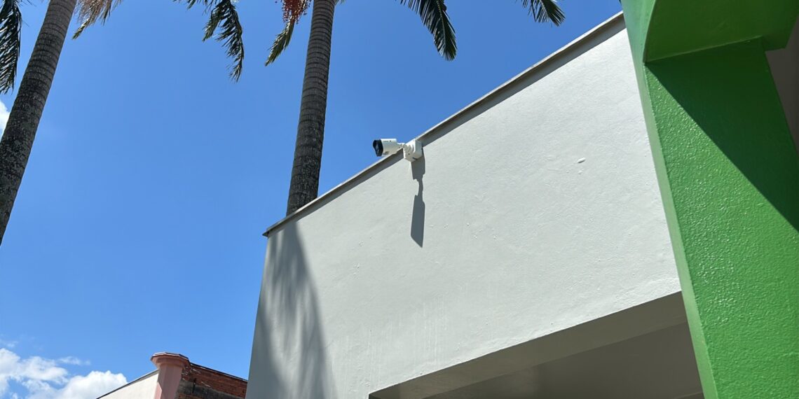 Em Sapiranga, Praça da Bandeira reforça a segurança com instalação de câmeras