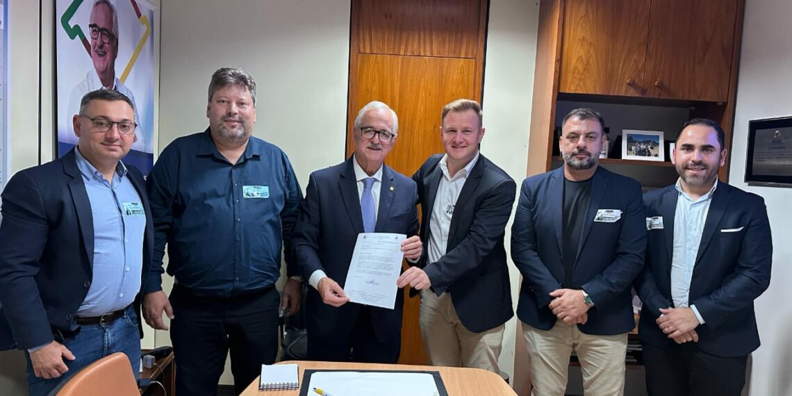 Prefeito, vice e vereadores de Nova Hartz cumprem agenda em Brasília e garantem recursos financeiros para o município