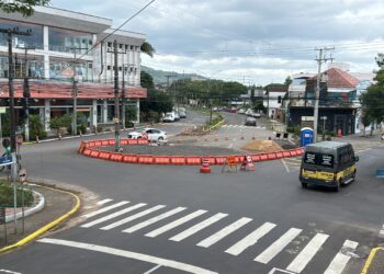 Sapiranga se atenta ao trânsito com a construção de rotatórias no bairro Centro