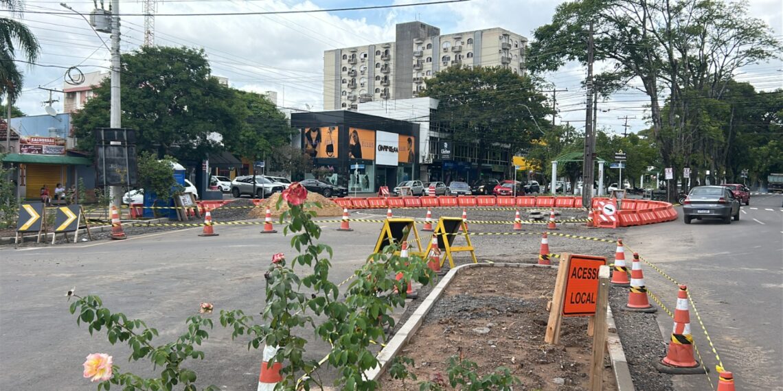 Sapiranga se atenta ao trânsito com a construção de rotatórias no bairro Centro