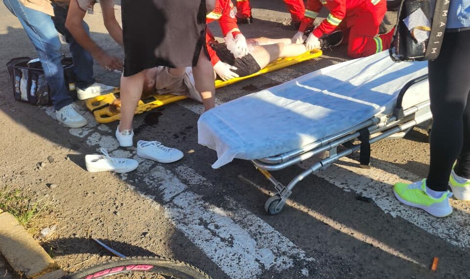 Ciclista é atropelada por ônibus em Nova Hartz