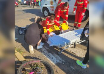 Ciclista é atropelada por ônibus em Nova Hartz