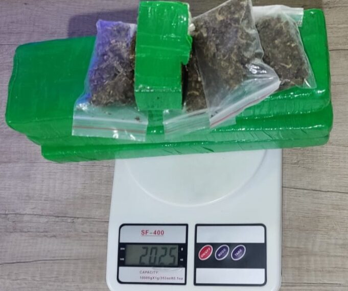 Homem é preso com drogas após perseguição em Nova Hartz
