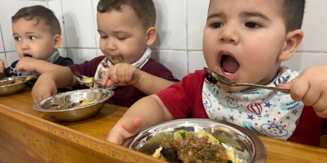 Prato cheio: Araricá oferta merenda escolar para quase 1.900 alunos da educação infantil ao fundamental