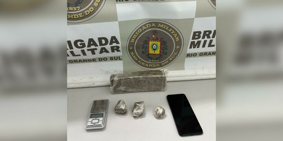 Homem é preso pela Brigada Militar de Campo Bom por tráfico de entorpecentes