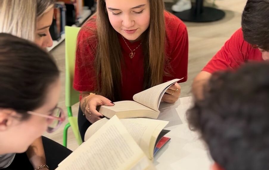 Semana Literária e Cultural da Escola São Mateus incentiva leitura