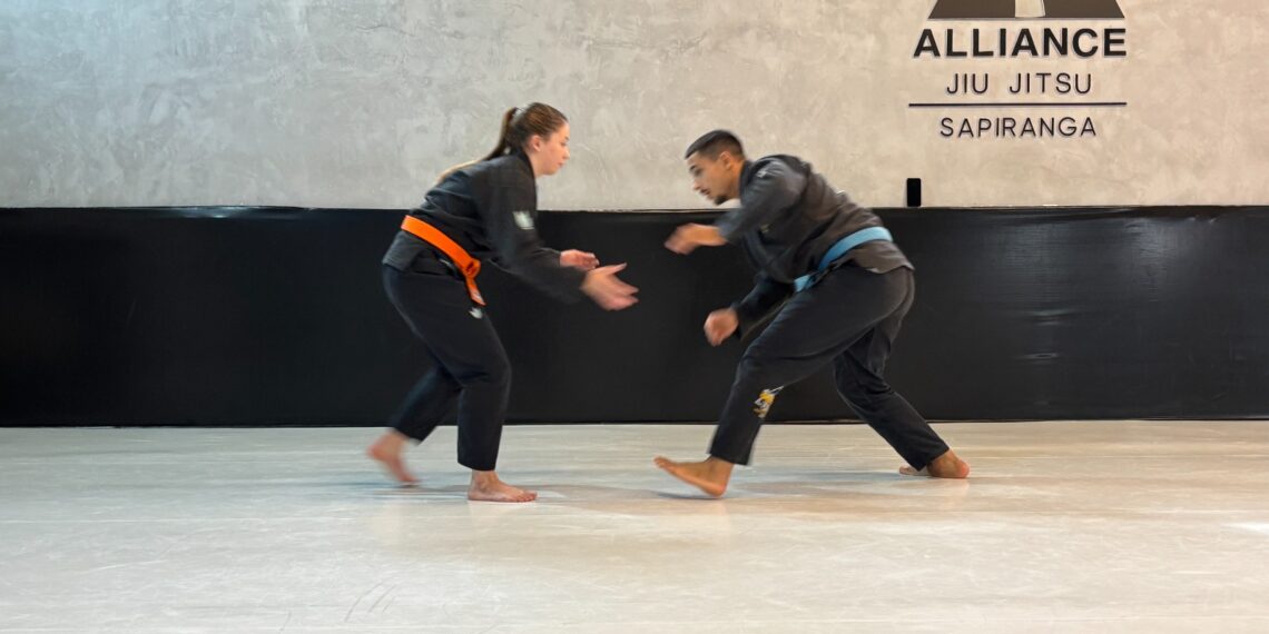 Isabela Klein é Sapiranga no jiu-jitsu pelo mundo