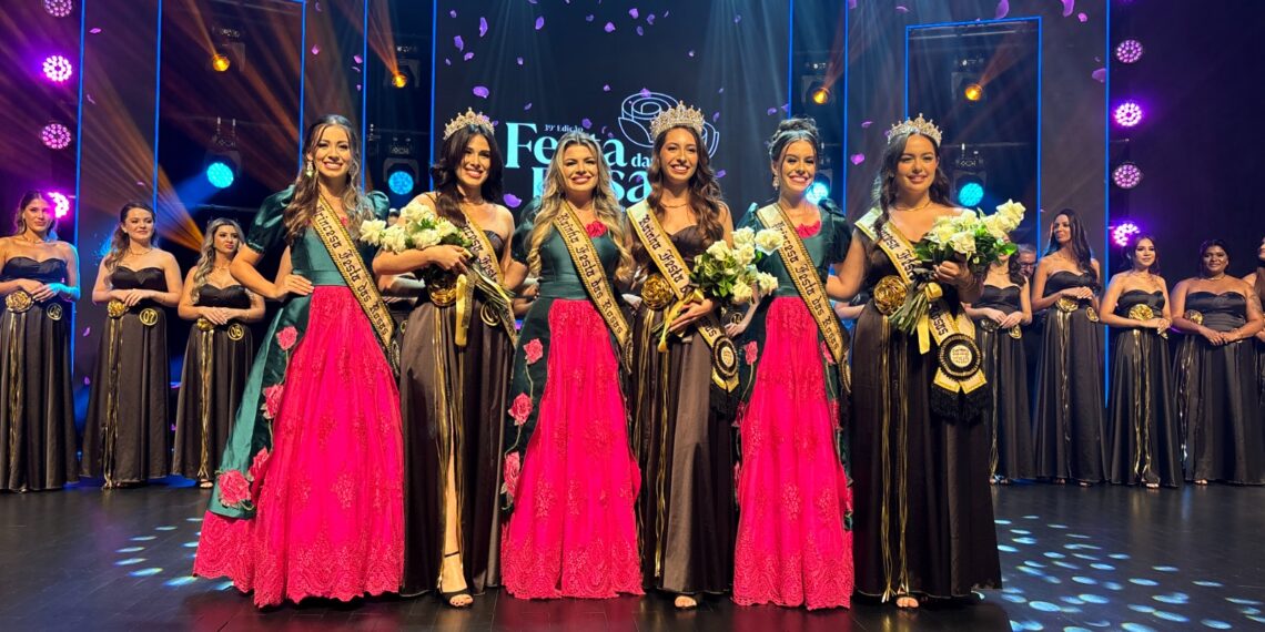 Sonho de menina: 39ª Festa das Rosas conhece as suas Soberanas durante evento no Centro de Cultura
