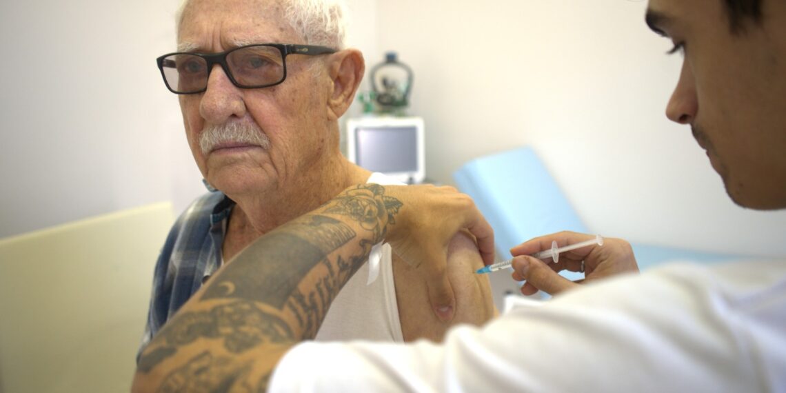 Vacina contra a gripe está disponível para toda a população em Campo Bom