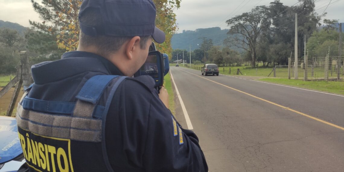 Guarda de Trânsito realiza testes com radar móvel em Sapiranga