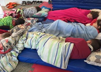 Soninho na escola: Araricá adquire colchões e camas para as crianças