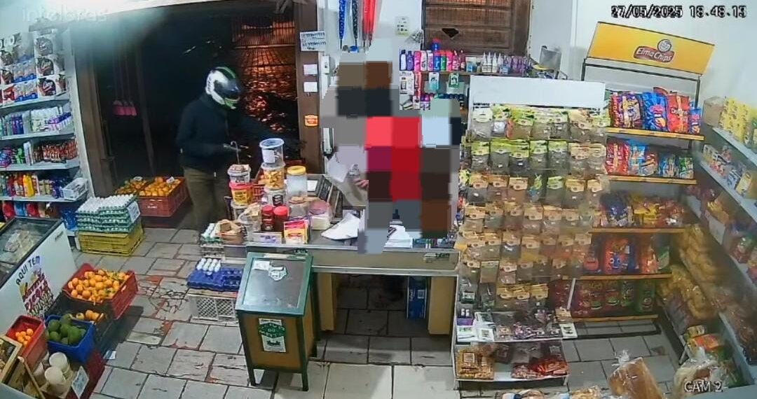 Bandido cometeu dois roubos simultâneos no comércio de Sapiranga