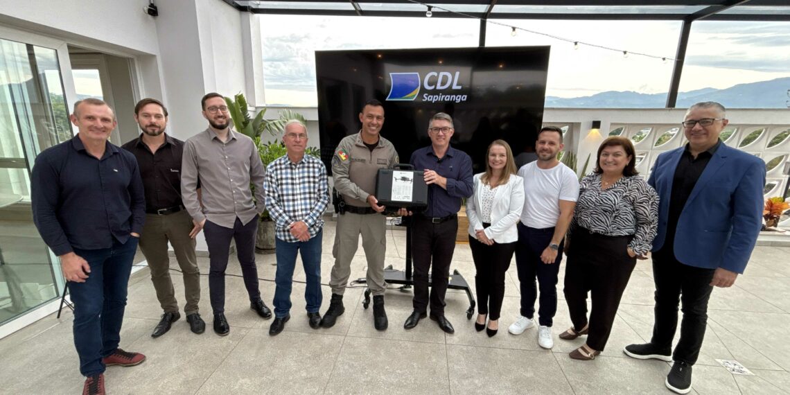 CDL Sapiranga doa drone para reforçar a segurança pública no município