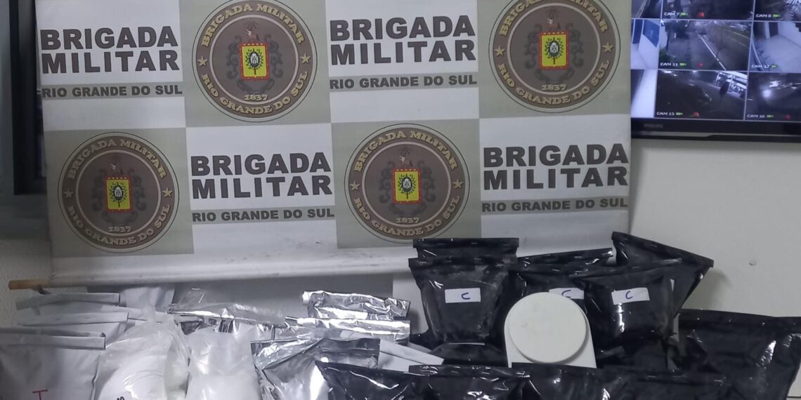 Brigada Militar apreende mais de 40 kg de material para a produção de cocaína; dois indivíduos são detidos