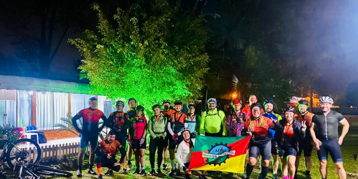 Amigos do Pedal percorre 225km em pouco mais de 10 horas