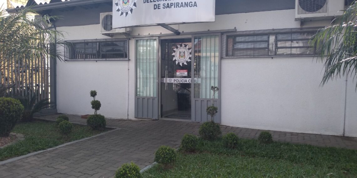 Acusados por torturar uma mulher, seis homens são presos em Sapiranga