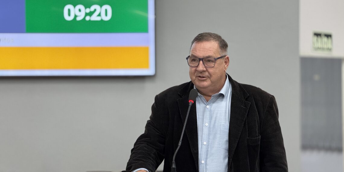 Câmara aprova requerimento, questionando Prefeitura sobre estacionamento rotativo