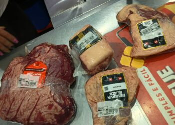 Homens são presos por tentar furtar carne em supermercado de Campo Bom