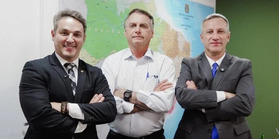 Zucco ao Governo do RS e Sanderson ao Senado: Bolsonaro abona candidaturas