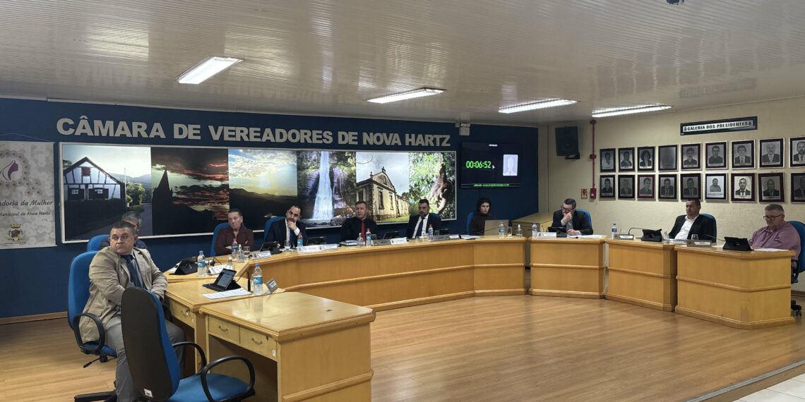 Projeto sobre eleição de diretores gera debate e divide opiniões entre vereadores e sindicato em Nova Hartz