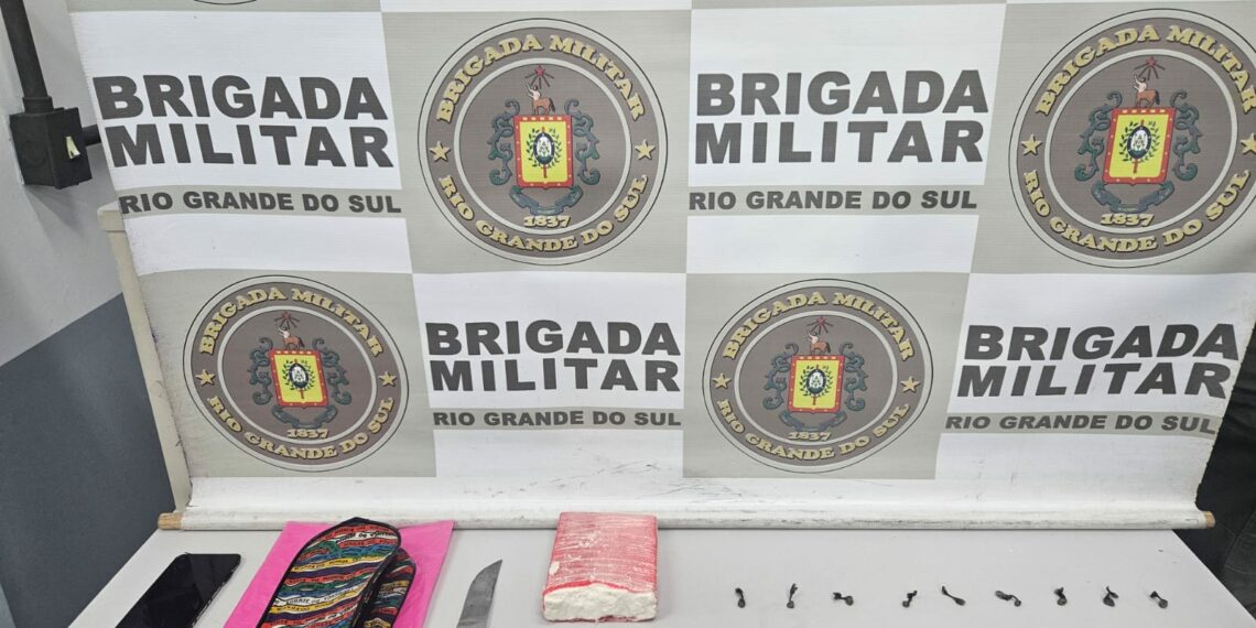 Dupla é presa por tráfico de drogas em Campo Bom