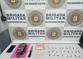 Dupla é presa por tráfico de drogas em Campo Bom