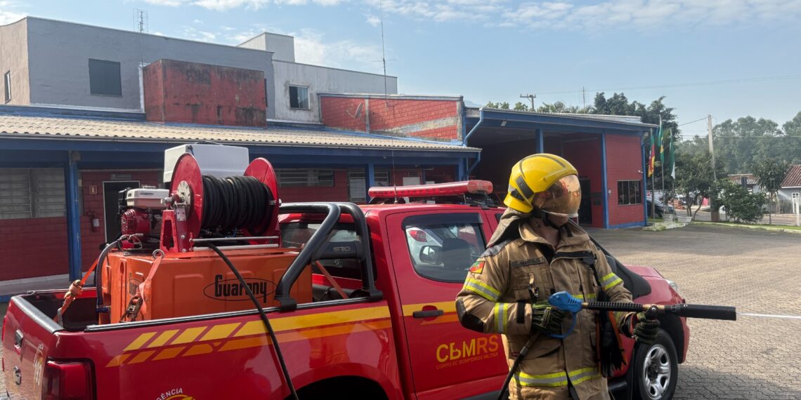 Bombeiros de Sapiranga recebem equipamento novo para atuar em locais de difícil acesso