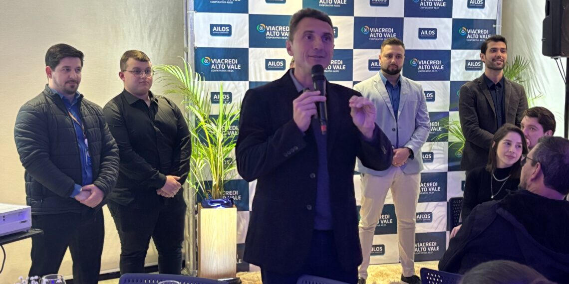 Viacredi Alto Vale inicia operação, reforça e amplia presença no RS