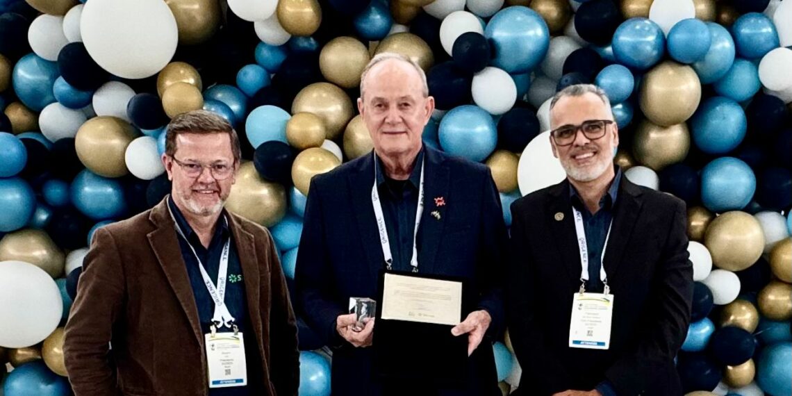 Lideranças da Sicredi marcam presença em evento internacional