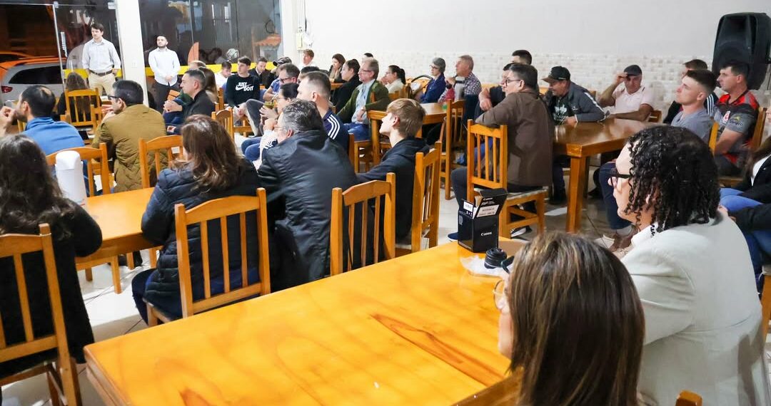 Agricultores de Nova Hartz recebem orientações sobre crédito rural