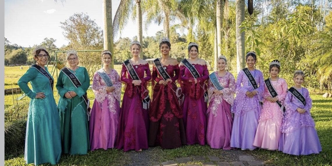 Feiras e exposições movimentam a Festa das Azaleias em Araricá