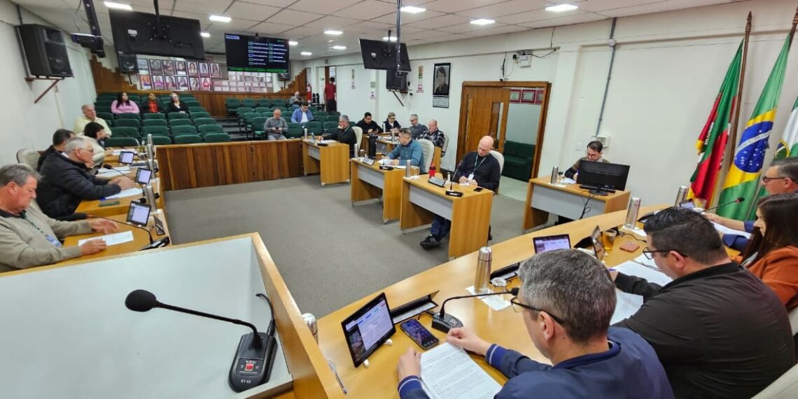 Apoio de vereadores garante ida de estudantes do IFSul à feira científica