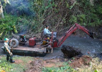 Sapiranga avança com manutenção, limpeza e desassoreamento de arroios