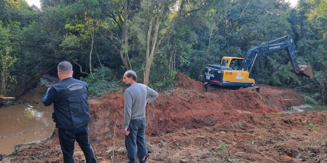 Sapiranga avança com manutenção, limpeza e desassoreamento de arroios