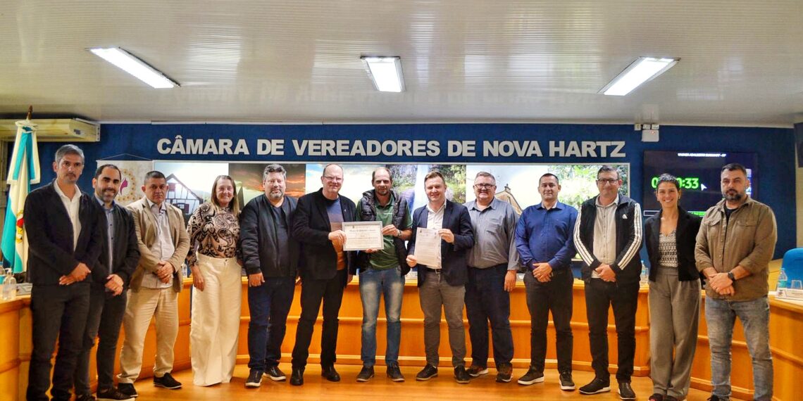 Vereadores de Nova Hartz aprovam projetos em sessão com foco em habitação, obras e infraestrutura